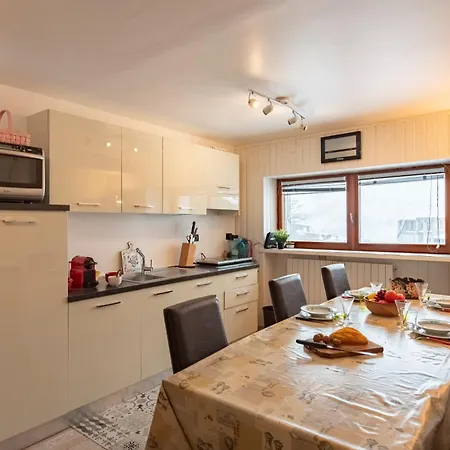 Апартаменты Charming Flat In - Happy *